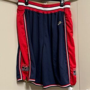 vintage 2007 Nike Gold USA 1992 DreamTeam Basketball 25th Anniversary XXL shorts